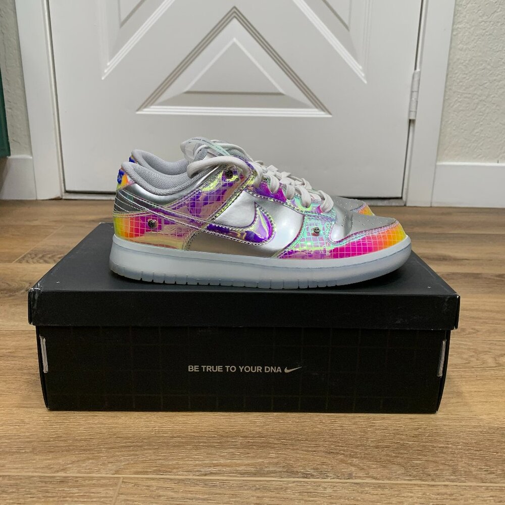 Nike Dunk Low Retro "Be True Hyperflat" - Metallic Silver - Size 7.5W - USED